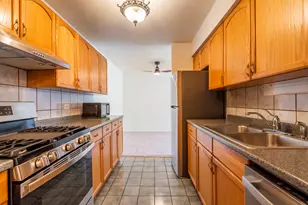 1375 Rebecca Dr, Hoffman Estates, IL 60169 - Photo 8