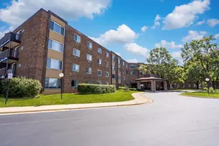 1375 Rebecca Dr, Hoffman Estates, IL 60169 - Photo 1