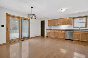304 Thames Dr, Shorewood, IL 60404 - Photo 14