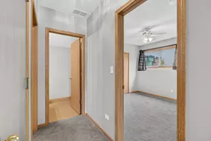 304 Thames Dr, Shorewood, IL 60404 - Photo 34