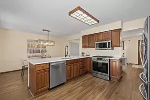 800 Marston Ave NE, Glen Ellyn, IL 60137 - Photo 12