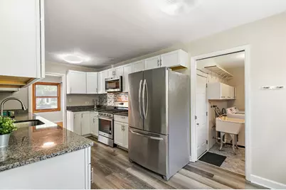220 Kingman Lane, Hoffman Estates, IL 60169 - Photo 12