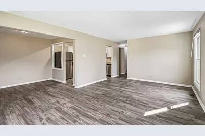 1760 Bristol Walk Walk #B, Hoffman Estates, IL 60169 - Photo 6
