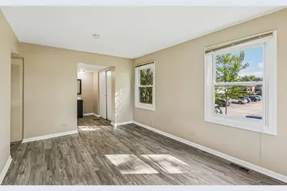 1760 Bristol Walk Walk #B, Hoffman Estates, IL 60169 - Photo 16