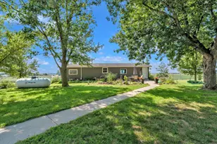 19310 Acker Rd, Fulton, IL 61252 - Photo 48