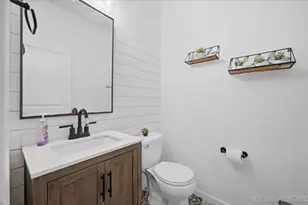 2427 Emerald Ln, Yorkville, IL 60560 - Photo 14