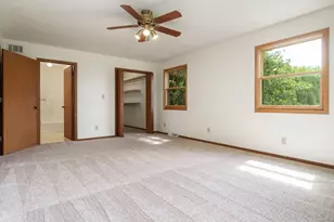 2379 Circle Dr, Belvidere, IL 61008 - Photo 10