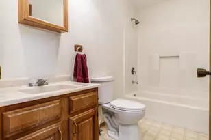 2379 Circle Dr, Belvidere, IL 61008 - Photo 12