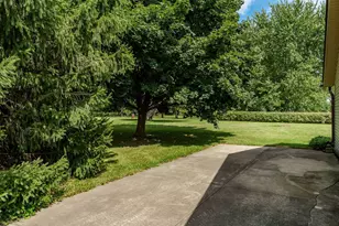 2379 Circle Dr, Belvidere, IL 61008 - Photo 34