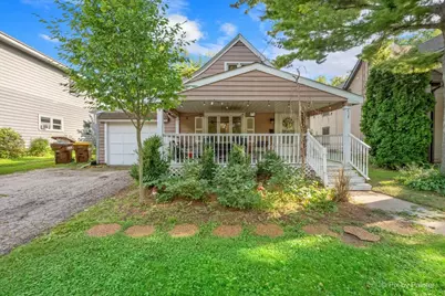 434 E Calhoun Street, Woodstock, IL 60098 - Photo 1