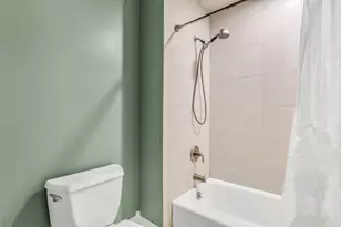 1220 Lake St, Libertyville, IL 60048 - Photo 70