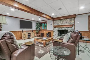1220 Lake St, Libertyville, IL 60048 - Photo 88