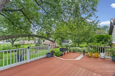 545 Newark Lane, Hoffman Estates, IL 60169 - Photo 22
