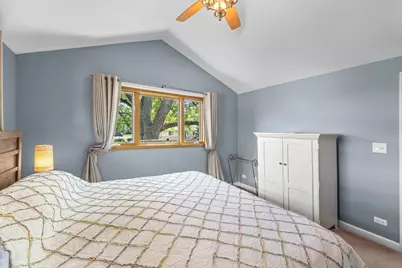 545 Newark Lane, Hoffman Estates, IL 60169 - Photo 18