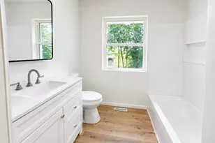 1846 N 2753rd Rd, Ottawa, IL 61350 - Photo 6
