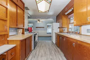 815 W Water St, Pontiac, IL 61764 - Photo 12