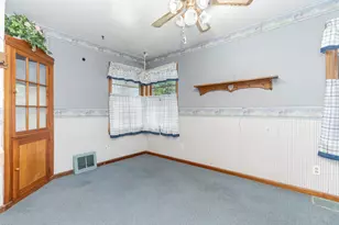 815 W Water St, Pontiac, IL 61764 - Photo 16
