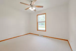 1305 13th St, Winthrop Harbor, IL 60096 - Photo 16
