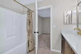 1816 Oxford Way, Joliet, IL 60431 - Photo 20