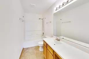 131 Springbrook Trail S, Oswego, IL 60543 - Photo 16