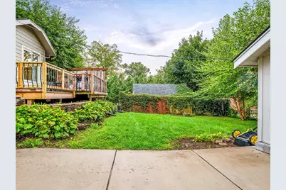 712 Paris Avenue, Rockford, IL 61107 - Photo 34