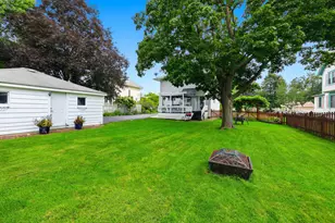 33 Center St, Algonquin, IL 60102 - Photo 34
