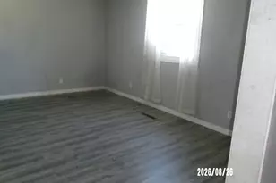 709 E Jones St, Milford, IL 60953 - Photo 8