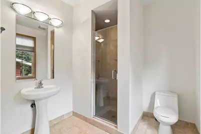 136 Oakwood Avenue, Des Plaines, IL 60016 - Photo 12