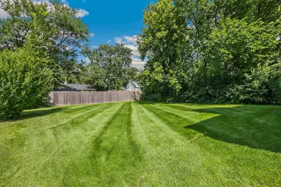 136 Oakwood Avenue, Des Plaines, IL 60016 - Photo 30