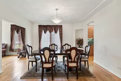 136 Oakwood Avenue, Des Plaines, IL 60016 - Photo 10