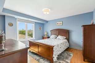 2545 W Catalpa Ave, Chicago, IL 60625 - Photo 24