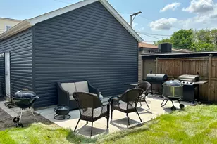 2233 N Lawler Ave, Chicago, IL 60639 - Photo 14