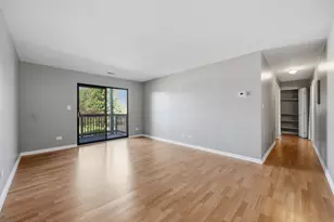 1422 Stonebridge Cir, Wheaton, IL 60189 - Photo 2
