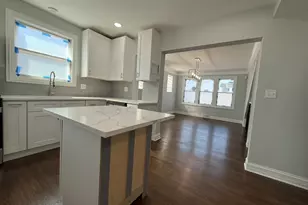 11056 S Sangamon St, Chicago, IL 60643 - Photo 4