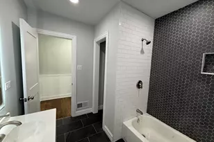 11056 S Sangamon St, Chicago, IL 60643 - Photo 2