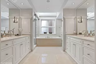 38 E Elm St, Chicago, IL 60611 - Photo 26