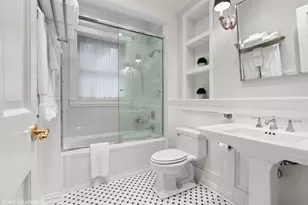 38 E Elm St, Chicago, IL 60611 - Photo 34