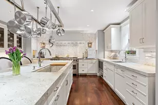 38 E Elm St, Chicago, IL 60611 - Photo 14