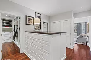 38 E Elm St, Chicago, IL 60611 - Photo 24