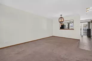 17456 Teton Cir, Lockport, IL 60441 - Photo 10