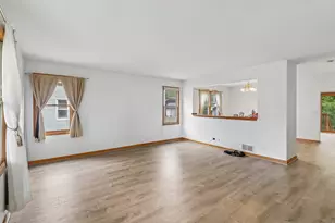 626 Pleasure Dr, Mundelein, IL 60060 - Photo 6