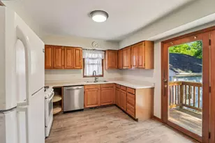 626 Pleasure Dr, Mundelein, IL 60060 - Photo 4