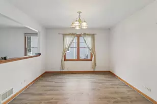 626 Pleasure Dr, Mundelein, IL 60060 - Photo 10