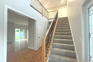 249 E Kenilworth Ave, Villa Park, IL 60181 - Photo 4
