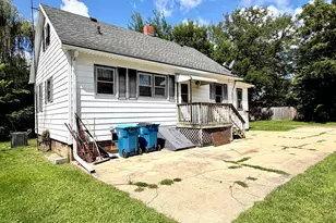 2710 3rd St, Peru, IL 61354 - Photo 14