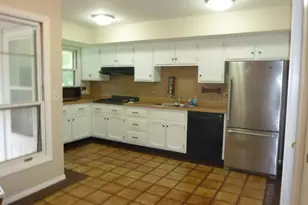 21W651 Glen Valley Dr, Glen Ellyn, IL 60137 - Photo 8