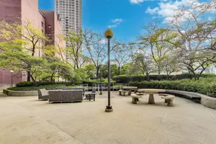 10 E Ontario St, Chicago, IL 60611 - Photo 34