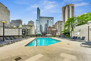 10 E Ontario St, Chicago, IL 60611 - Photo 32