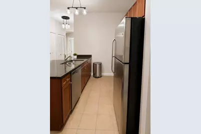 767 W 15th Street #308, Chicago, IL 60607 - Photo 2