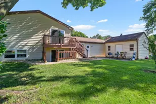 627 Chardonnay Ln, Crystal Lake, IL 60014 - Photo 20